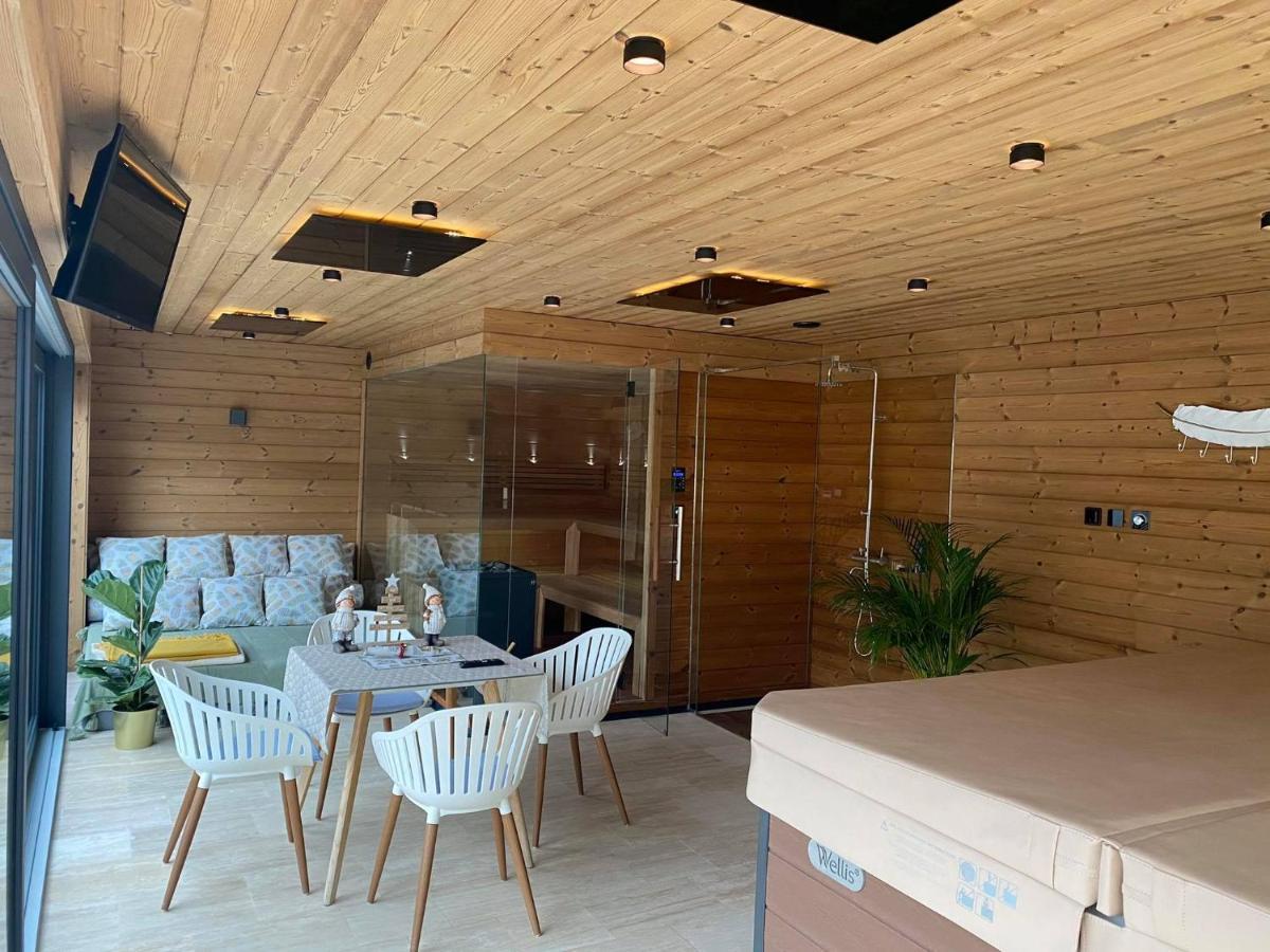 Dv Premium Apartments Siofok Ngoại thất bức ảnh